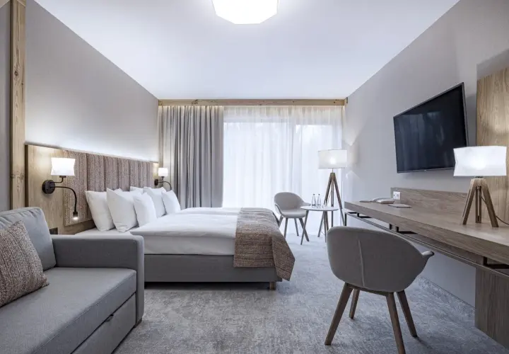 Co to jest suita w hotelu? Poznaj różnice i korzyści dla gości