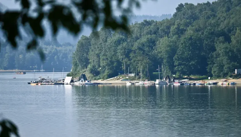 Jeziora Podkarpackie: Odkryj piękno i atrakcje nad wodą