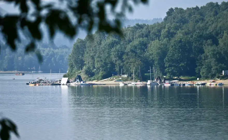 Jeziora Podkarpackie: Odkryj piękno i atrakcje nad wodą